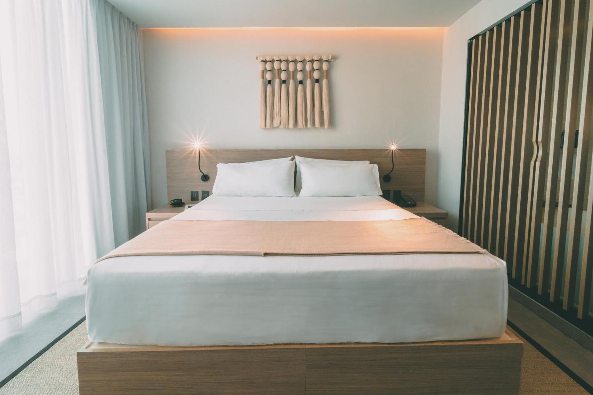 Aken Mind Merida Hotel エクステリア 写真